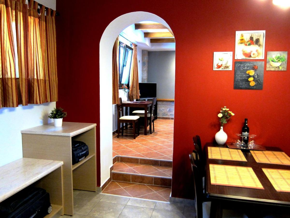 Estia Holiday Гитион Экстерьер фото